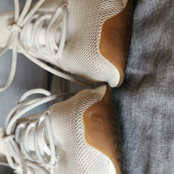New Balance white womans tennis shoe size 7 - Picture 9 of 15
